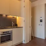 8 Building Διαμέρισμα *