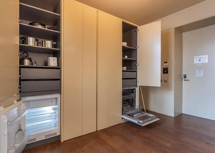 8 Building Lägenhet